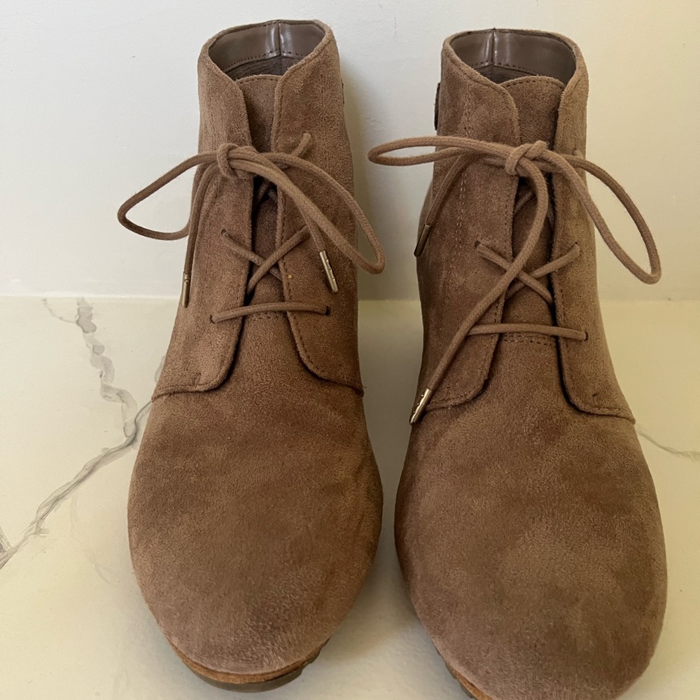 Dr. Scholl's Tan Heeled Lace Up Boots